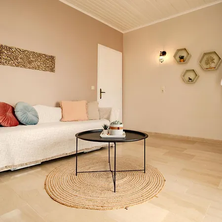 Armonia Hébergement de vacances Chlomos