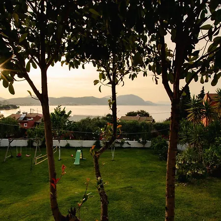 Armonia בית נופש Chlomos