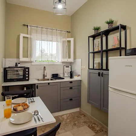 Armonia בית נופש Chlomos